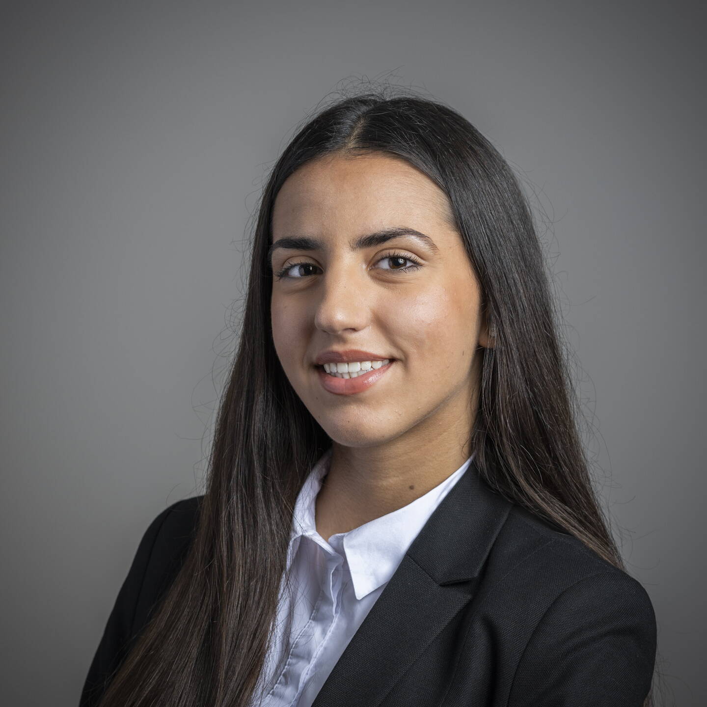Anise Shabani – reoplan Treuhand